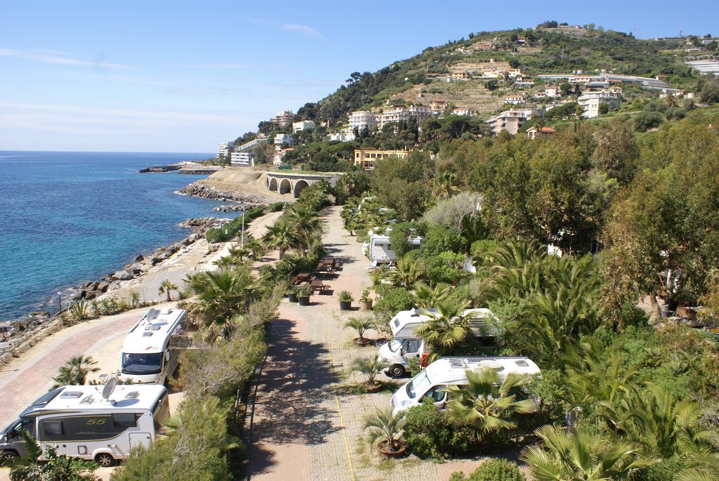 Villaggio Dei Fiori سانريمو المظهر الخارجي الصورة